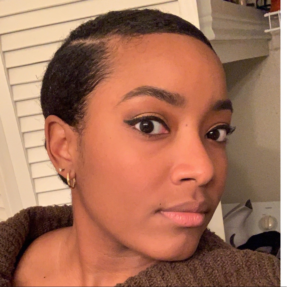 Meet your Posher, Amber